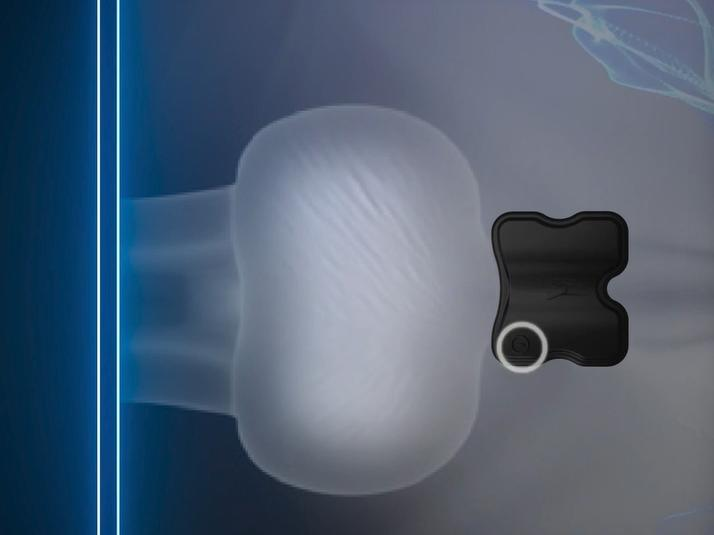 Power-on close-up: press and hold the center power button for one second